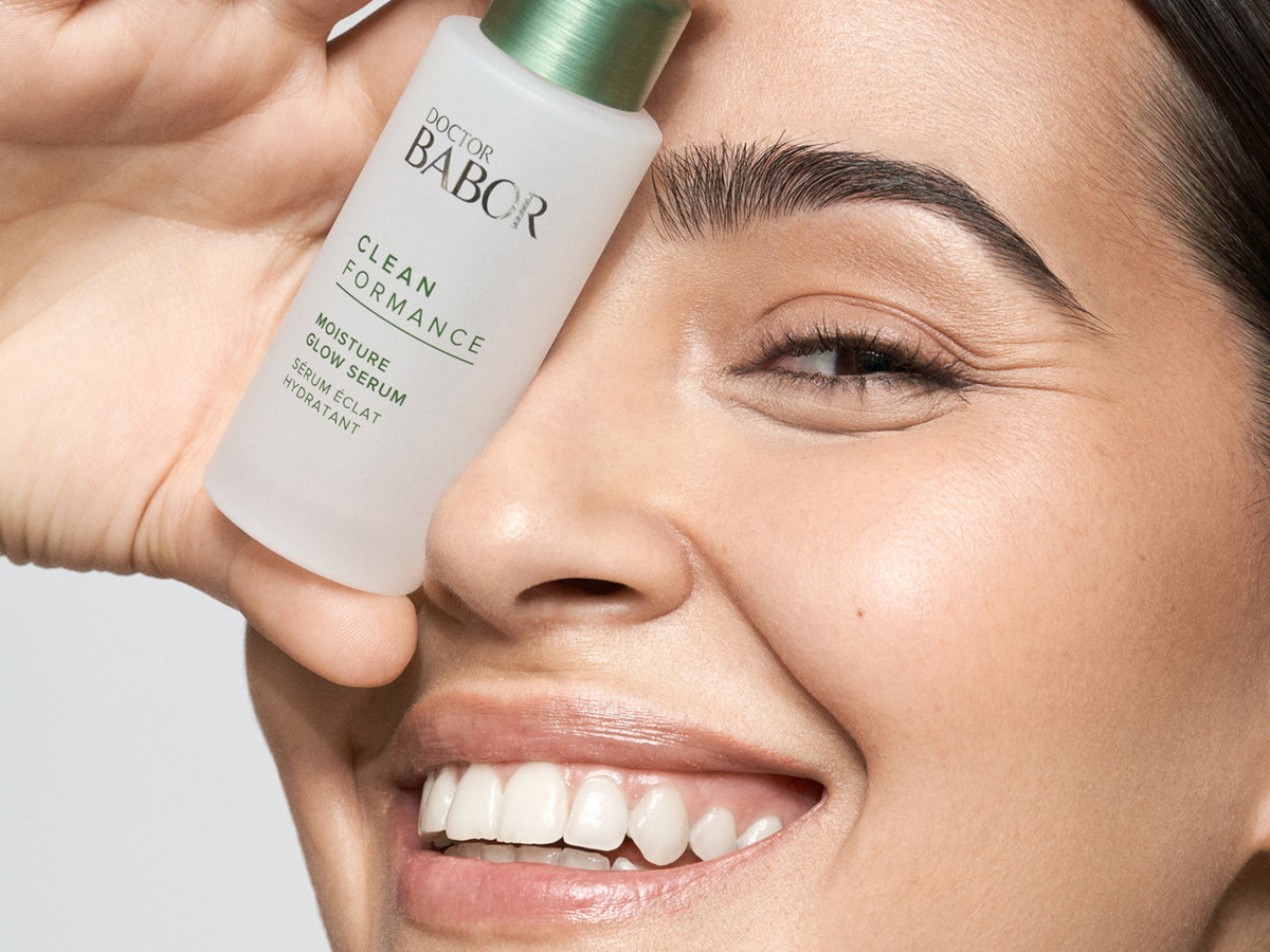 „Miss Germany“-Model Meryem Martin schwört auf das „Moisture Glow Serum”