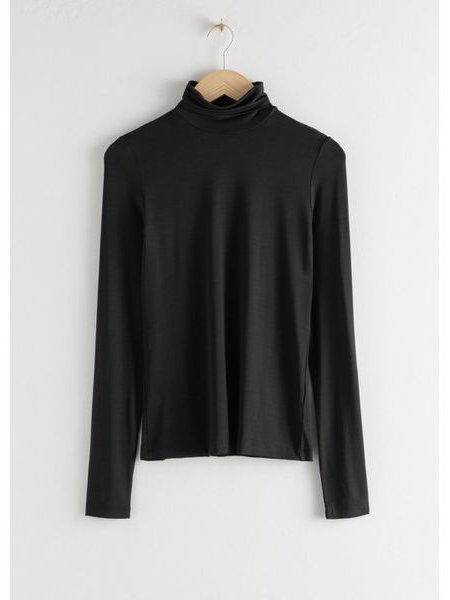 Figurbetonter Rollkragenpullover mit Stretchanteil