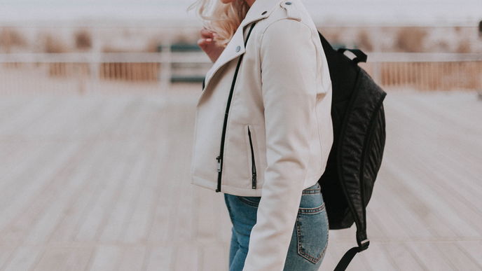 Herbst-Trend 2021: Diese 5 schwarzen Rucksäcke sind mega stylish