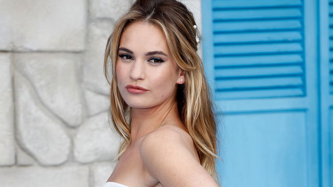 So krass hat sich "Cinderella"-Star Lily James verändert!