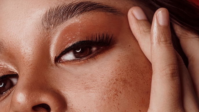 Die beste Mascara: Wimperntuschen im großen Bürsten-Check
