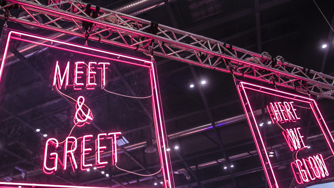 WIN: Gewinne Goodie-Bags und Beauty-Boxen zum exklusiven GLOW Event