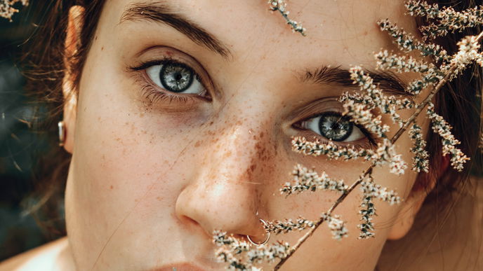 Diese Hautpflegeprodukte aus der Drogerie würden Dermatolog*innen kaufen
