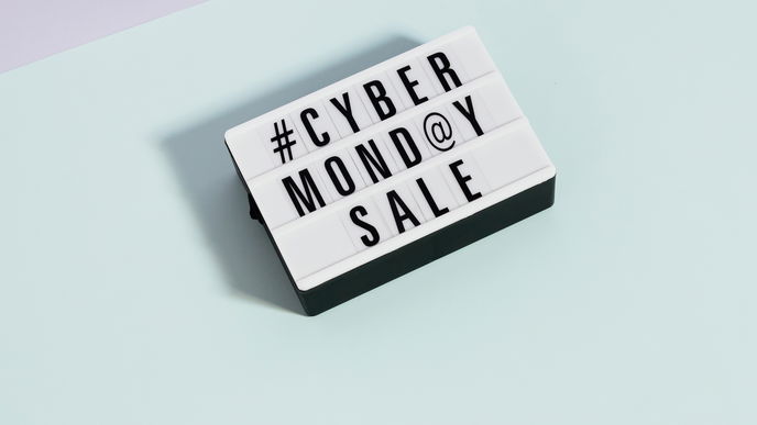 Cyber Monday Liveticker: Wir haben hier die besten Deals aus Fashion, Beauty und Lifestyle für euch