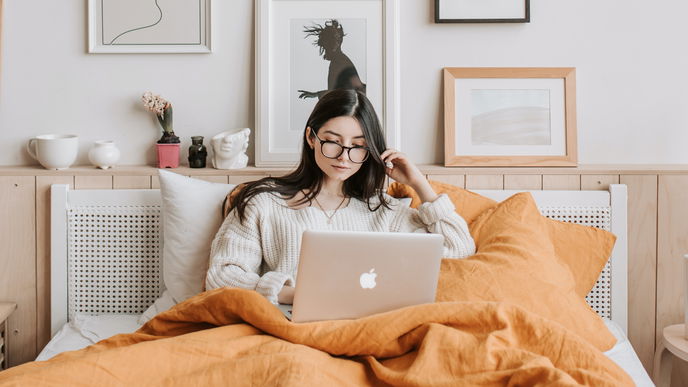 Netflix: 5 seichte Filme für einen Tag im Bett