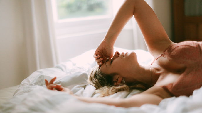 Horoskop: SO häufig möchte dein Partner Sex - laut Sternzeichen!