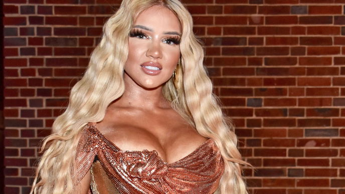 Shirin David: Krass! Sie bricht sich den Knöchel und moderiert weiter!