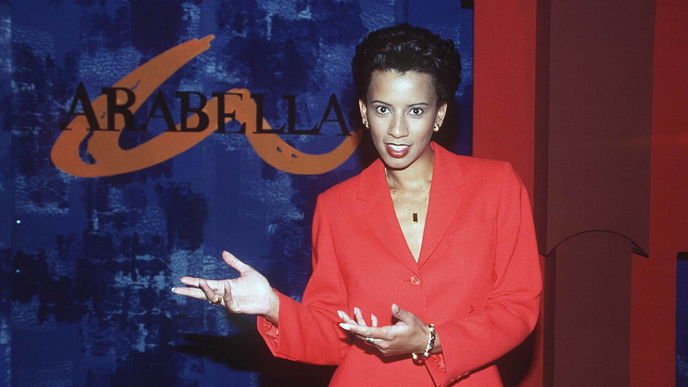 Moderatorinnen der 90er: So sehen Arabella Kiesbauer und Co. heute aus!