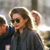 Unter 100 Euro: Gigi Hadid trägt diesen Trend-Mantel von Mango