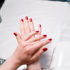 Nagelfolien Test: So funktioniert der Beautytrend