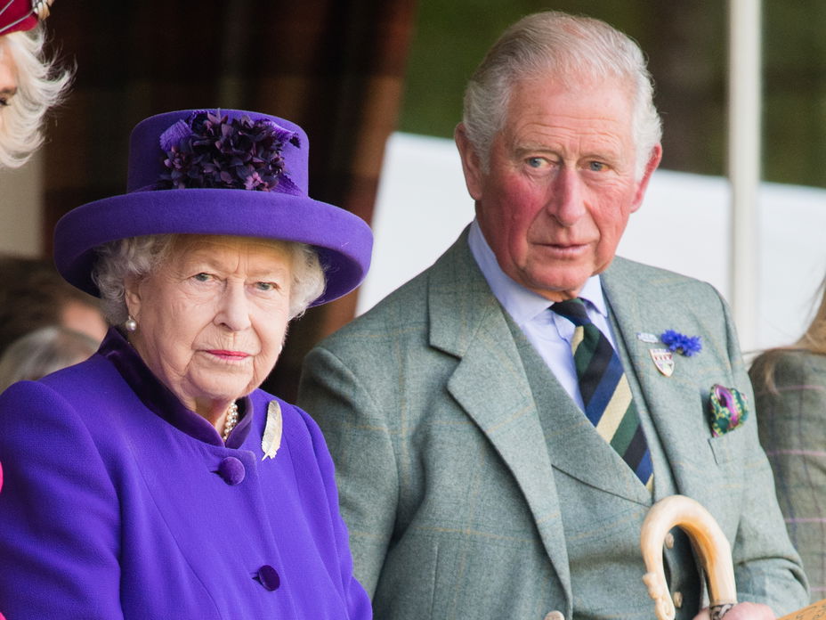Queen Elizabeth und Prinz Charles