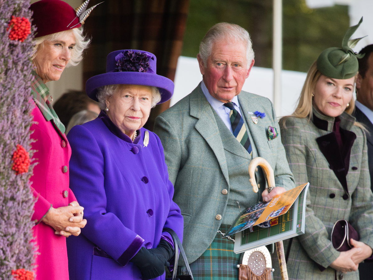 Queen Elizabeth und Prinz Charles