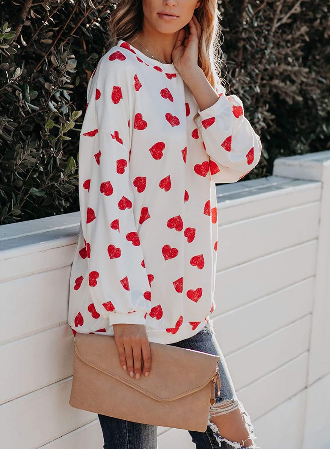 Oversized Pullover mit Herzen
