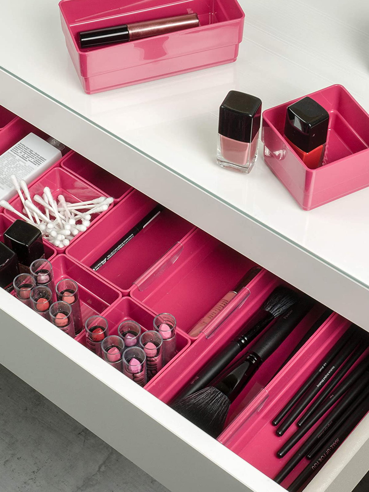 Schminkutensilien Organizer