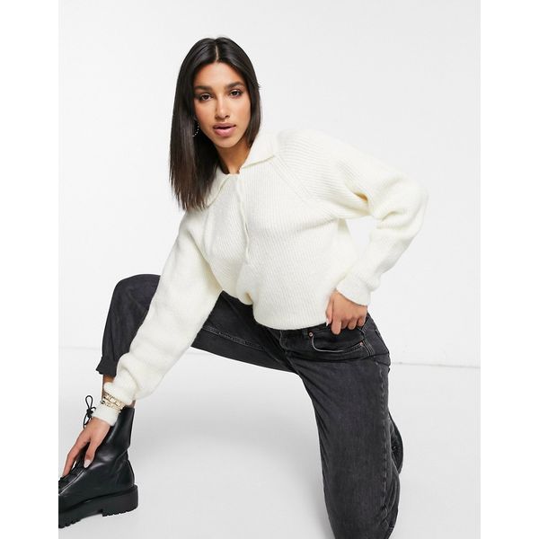 Pullover mit Polokragen in Creme