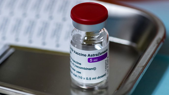 AstraZeneca in Deutschland gestoppt: Erfahrungsberichte von Geimpften