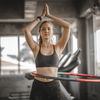 Hula Hoop Übungen: Diese effektiven Workouts lassen dein Bauchfett schmelzen