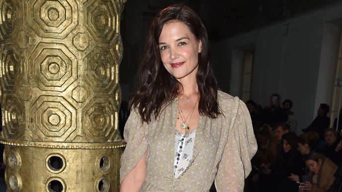 Modetrend 2021: Katie Holmes trägt DIESES Frühlingskleid im Stil von Mango