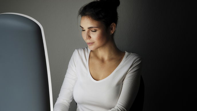 Lichttherapie Lampe: Wie sie gegen Winterdepression hilft