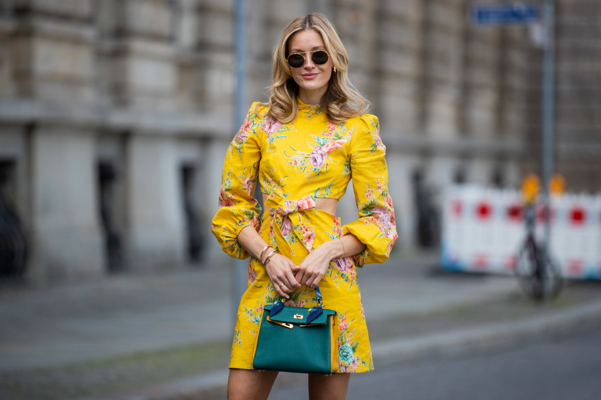 Mandy Bork buntes gelbes Kleid