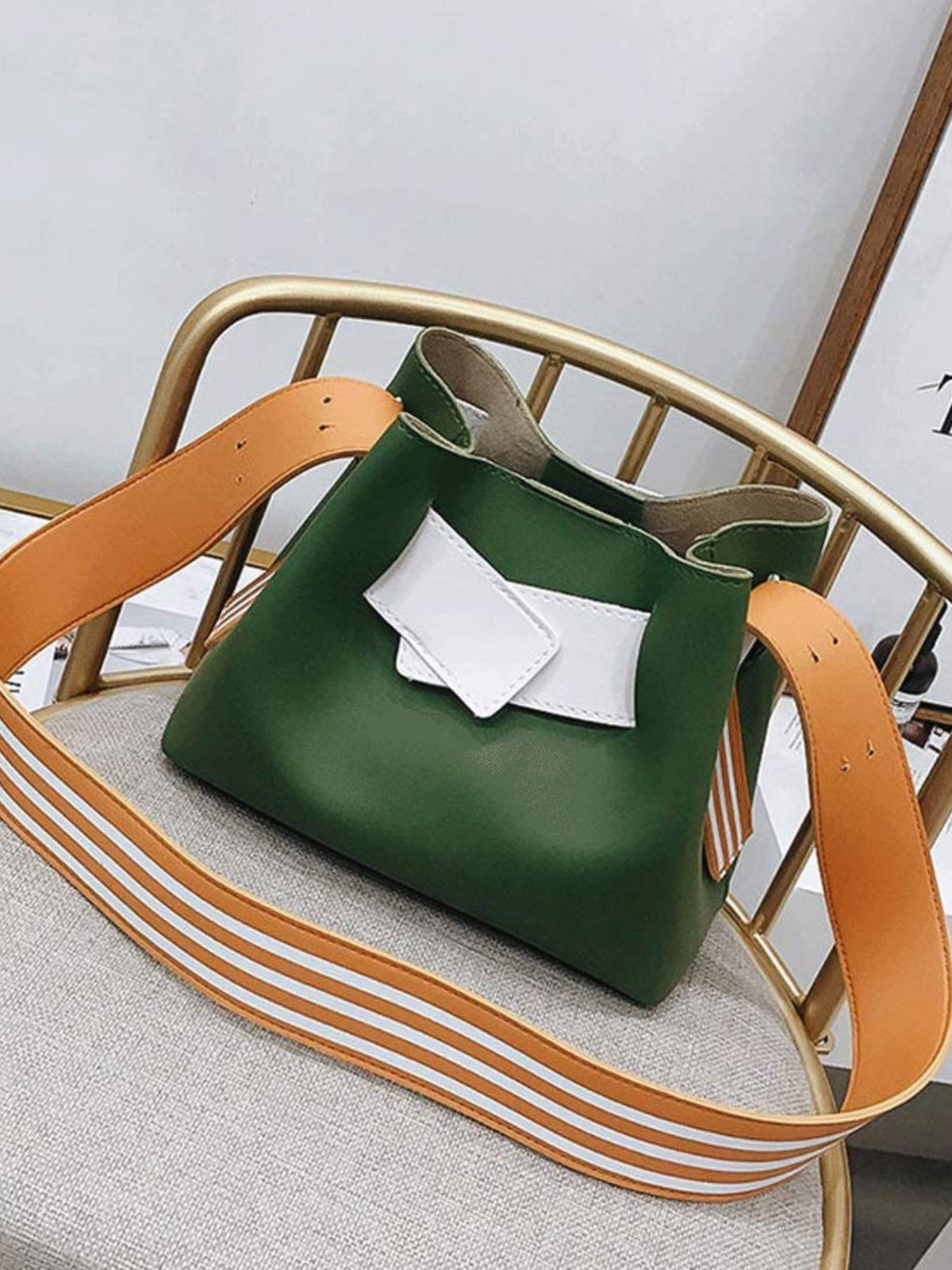Handtasche