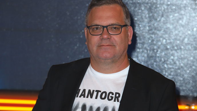 Elton total verärgert „Warum dürfen die das und wir nicht?“