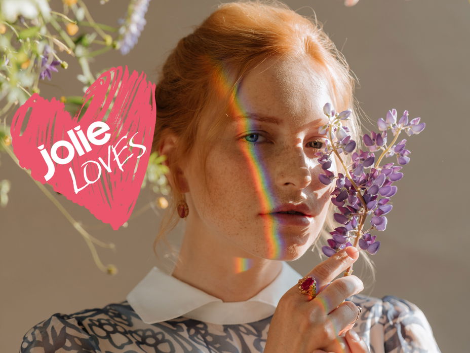 Jolie loves April