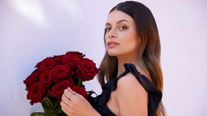 Bachelorette 2021: Sie bricht in Tränen aus - "Was stimmt denn mit mir nicht?"