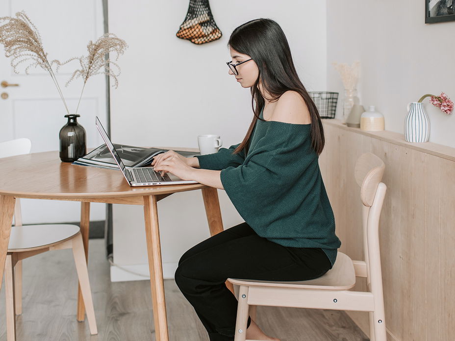 Frau im Homeoffice