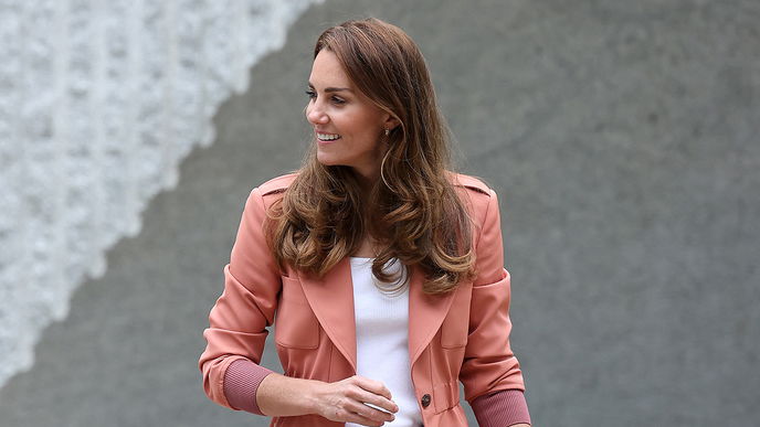 Schuhtrend 2021: Herzogin Kate trägt jetzt auch die Sneaker von Meghan Markle