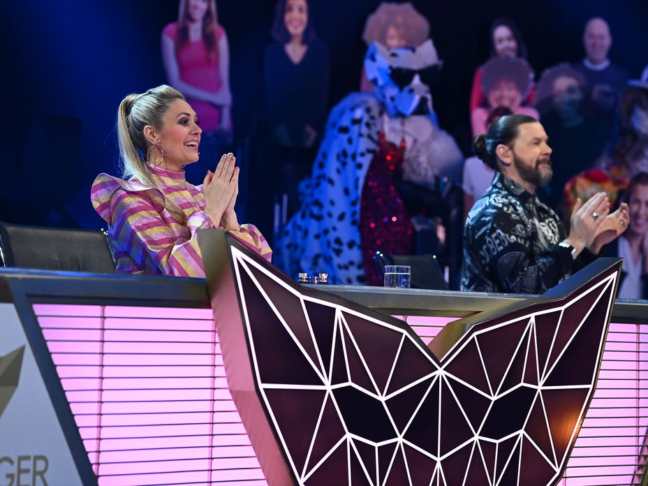 The Masked Singer Jury Ruth Moschner Rae Garvey