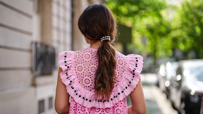 Frisuren-Trend 2022: Auf diesen Ponytail-Trick setzen wir jetzt