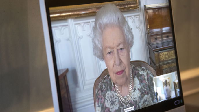 Queen Elizabeth II: So verlief das Kennenlernen mit Lilibet Diana!
