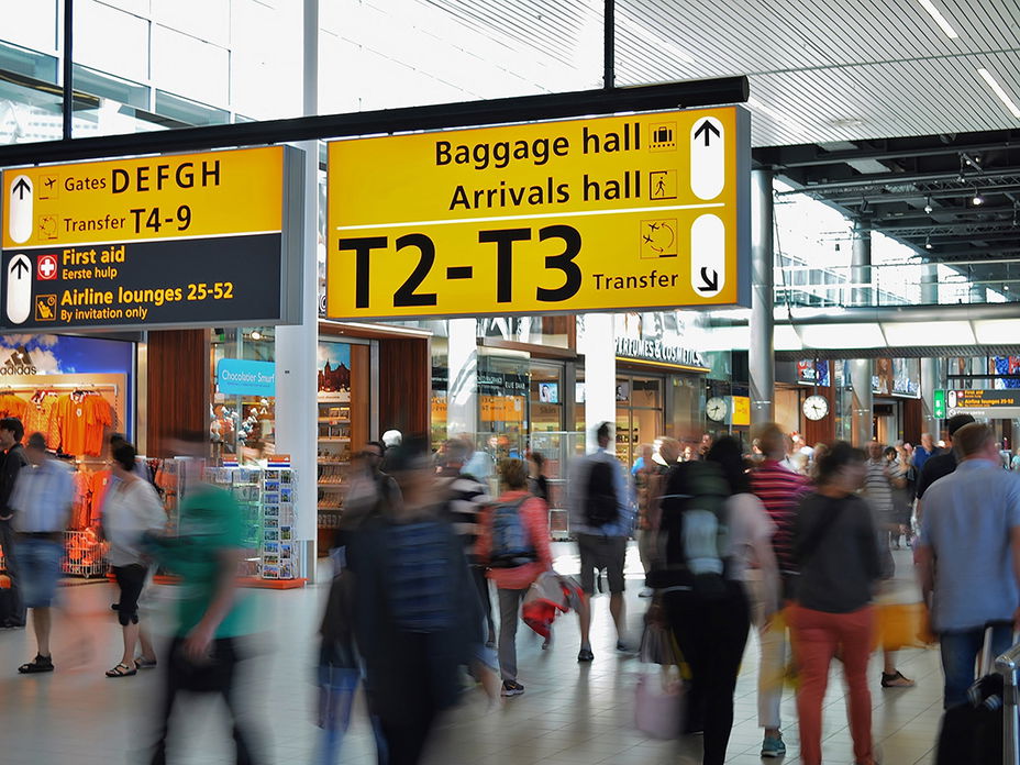 Passagiere am Flughafen