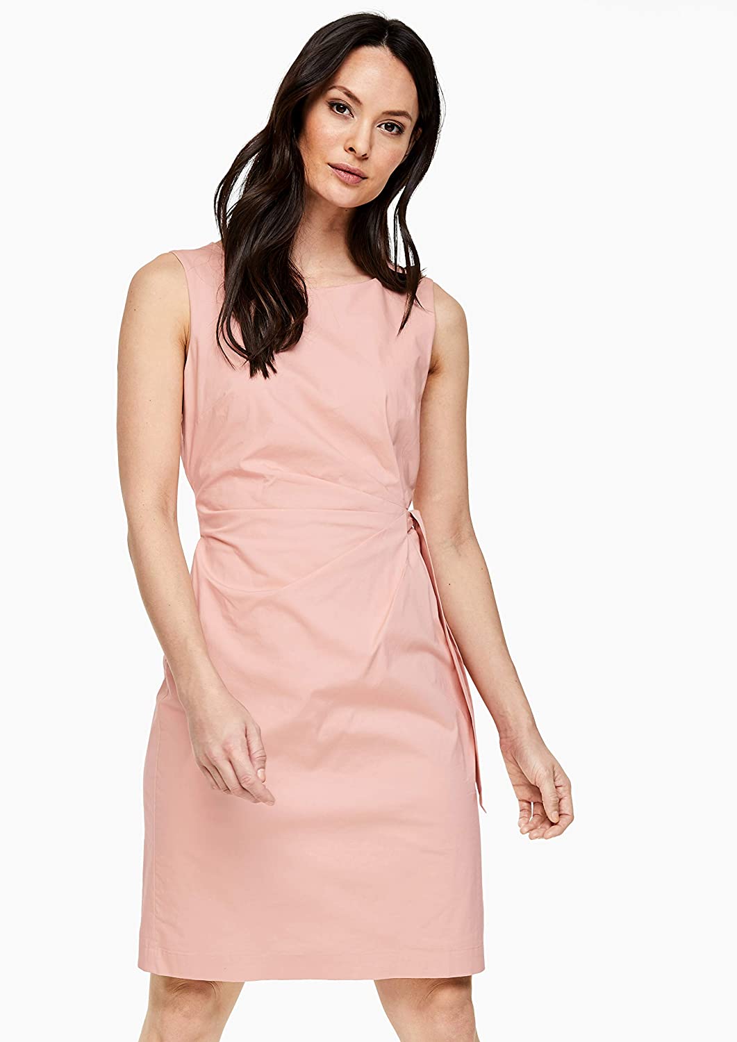 Edles Kleid mit Taillenband
