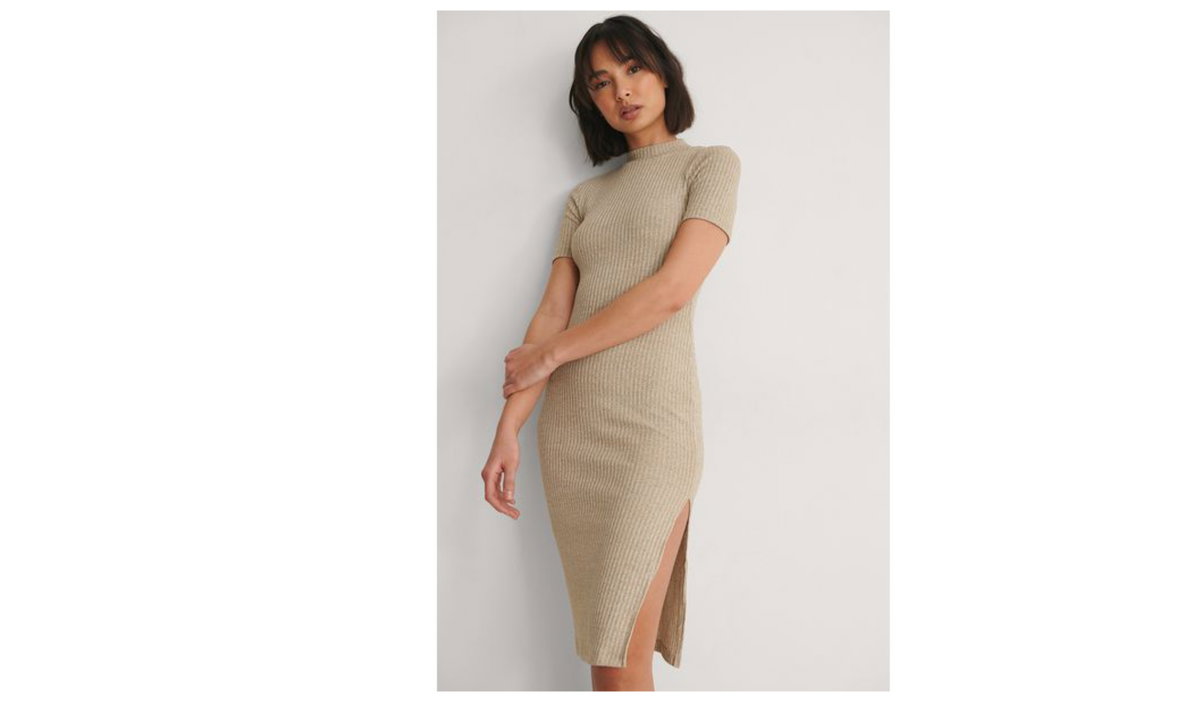Rippstrick Kleid beige