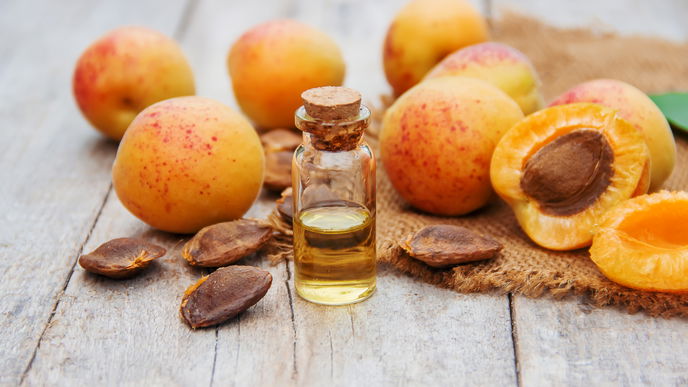 Aprikosenöl: Beauty-Booster für Haut und Haar