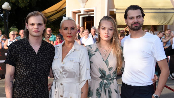 Natascha Ochsenknecht: Eigene Reality-Show! "Diese Ochsenknechts" bald im TV