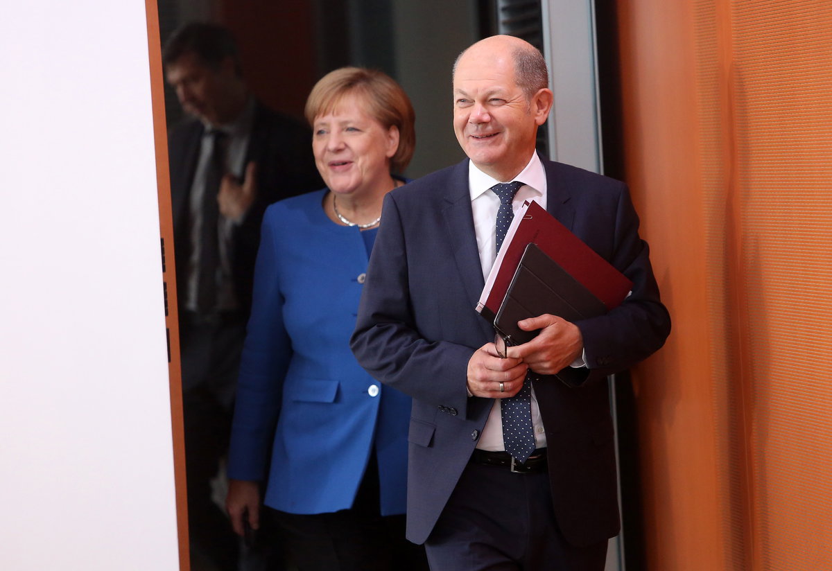 Olaf Scholz und Angela Merkel