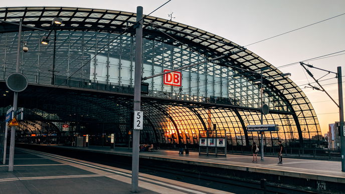 Aldi: DB-Tickets zum Schnäppchenpreis! Das müssen Reisende beachten