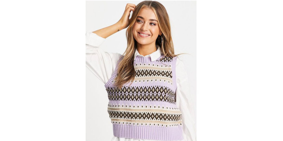 Wie schön ist dieser Pullunder mit dem tollen Mustermix? Den Pullunder von Stradivarius kannst du hier direkt für 19,99 Euro kaufen 🛒