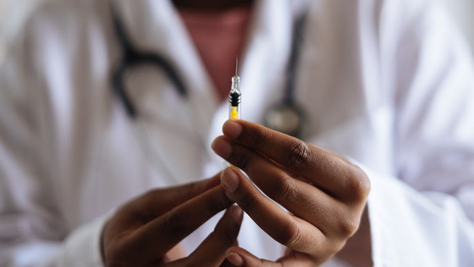 Neue RKI-Zahlen: Effektivität der Impfung sinkt! Was das jetzt für uns bedeutet