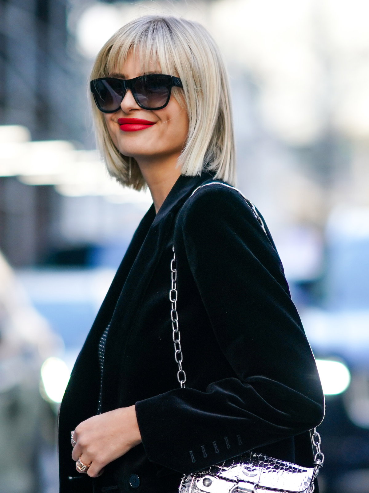 Xenia Adonts mit Ponyfrisur