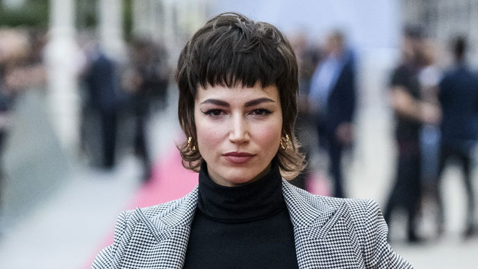 Bye Vokuhila: Der angesagte Haarschnitt "Naughty Mullet" ist jetzt en vogue