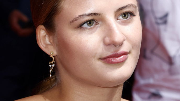 Emma Schweiger: Vergeben? Zeigt sie uns hier ihren neuen Freund?