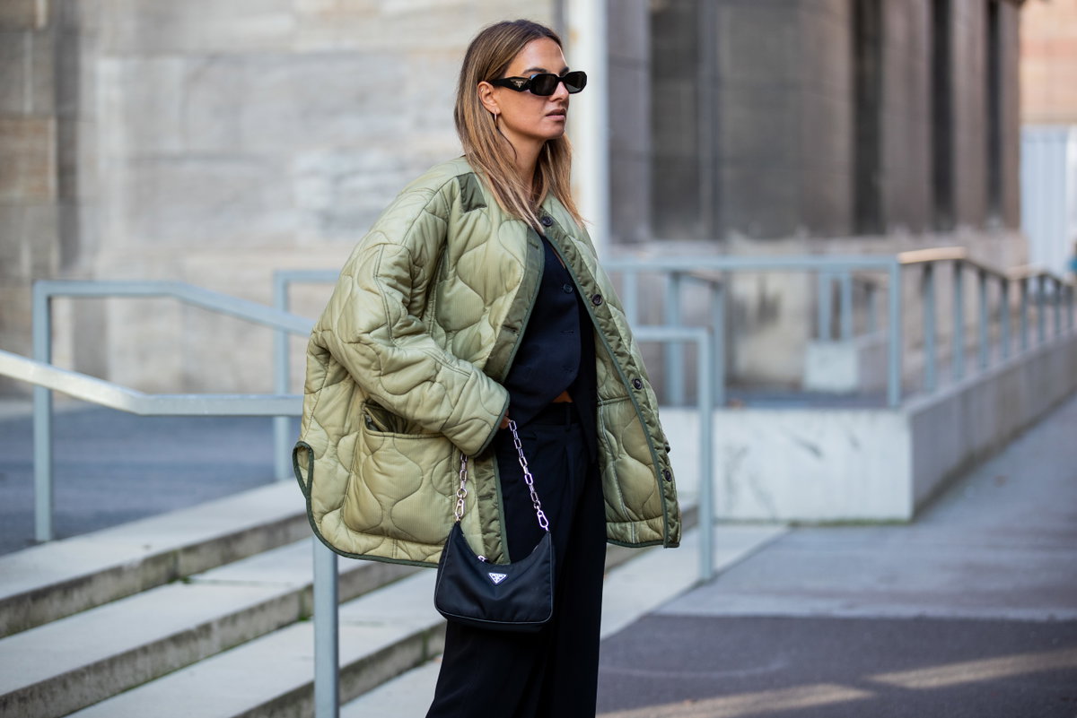 Anna Winter trägt Steppjacke