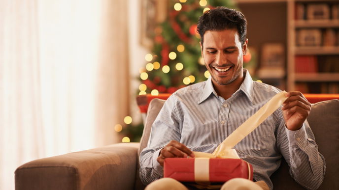 Weihnachtsgeschenke für Männer: 15 tolle Geschenkideen für Papa, Bruder, Freund und Co.