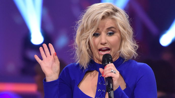 Beatrice Egli: Peinlicher Moment! Nackt in der Sauna erwischt