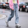 Modetrend 2022: 3 Jeans-Modelle, auf die wir im Sommer setzen