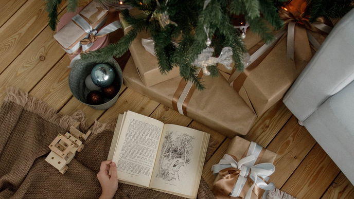 Weihnachten 2022: 5 Geschenkideen für Astrologen und Sternzeichen-Fans